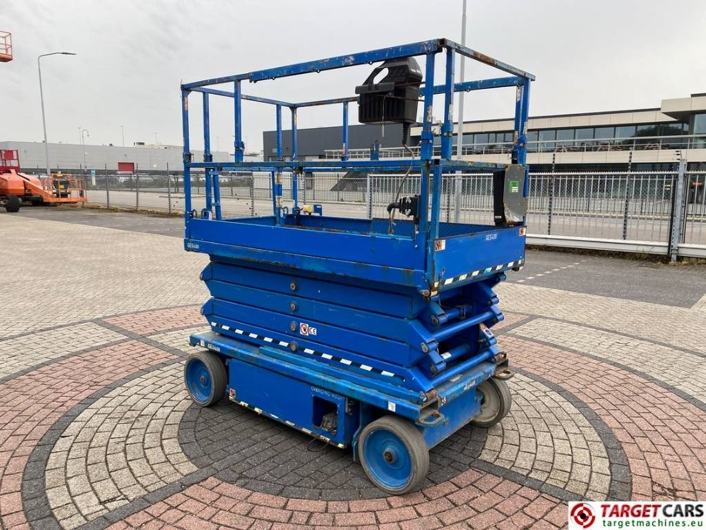 SkyJack SJ4732 Electric 4732 Scissor Work Lift 1165cm - Saxlift: bild 2 SkyJack SJ4732 Electric 4732 Scissor Work Lift 1165cm - Saxlift: bild 2