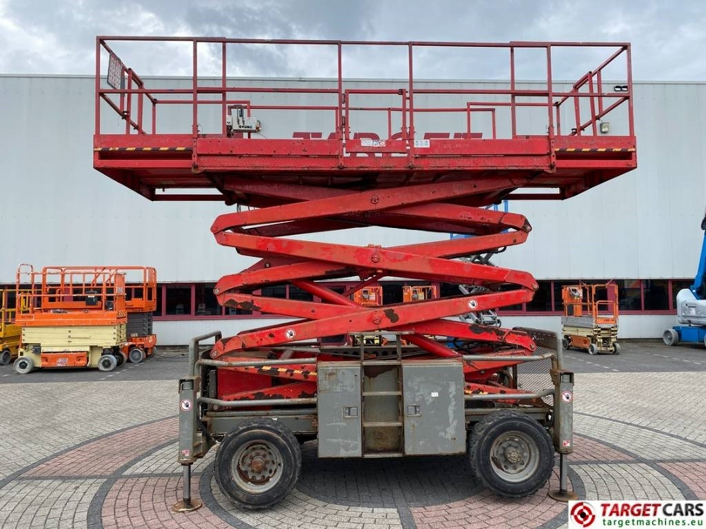 SkyJack SJ8841RT Diesel 4x4 Scissor Work Lift 1430cm - Saxlift: bild 5 SkyJack SJ8841RT Diesel 4x4 Scissor Work Lift 1430cm - Saxlift: bild 5