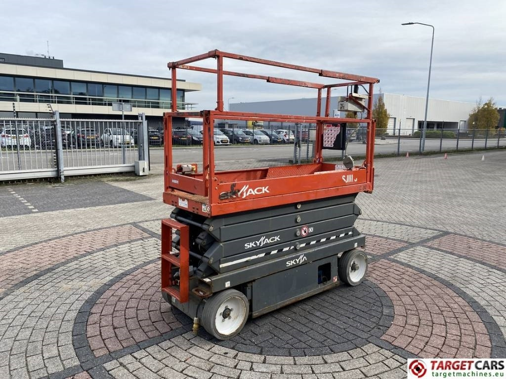 SkyJack SJIII-3226 Electric 3226 Scissor Work Lift 990cm - Saxlift: bild 3 SkyJack SJIII-3226 Electric 3226 Scissor Work Lift 990cm - Saxlift: bild 3