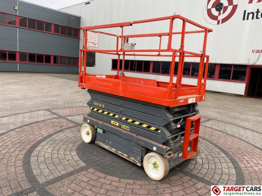 SkyJack SJIII-4632 Electric 4632 Scissor Work Lift 1170cm  - Saxlift: bild 4 SkyJack SJIII-4632 Electric 4632 Scissor Work Lift 1170cm  - Saxlift: bild 4