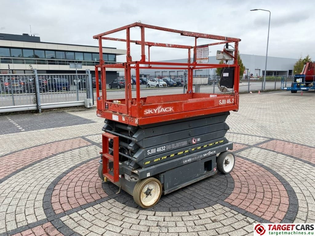 SkyJack SJIII-4632 Electric 4632 Scissor Work Lift 1170cm - Saxlift: bild 3 SkyJack SJIII-4632 Electric 4632 Scissor Work Lift 1170cm - Saxlift: bild 3