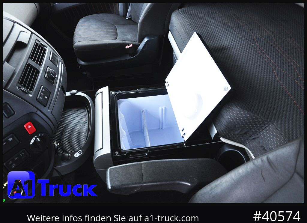 DAF XF 530 SSC, Volumen, vers.Sattelplatte, Intarder, Standklima, - Dragbil: bild 4 DAF XF 530 SSC, Volumen, vers.Sattelplatte, Intarder, Standklima, - Dragbil: bild 4