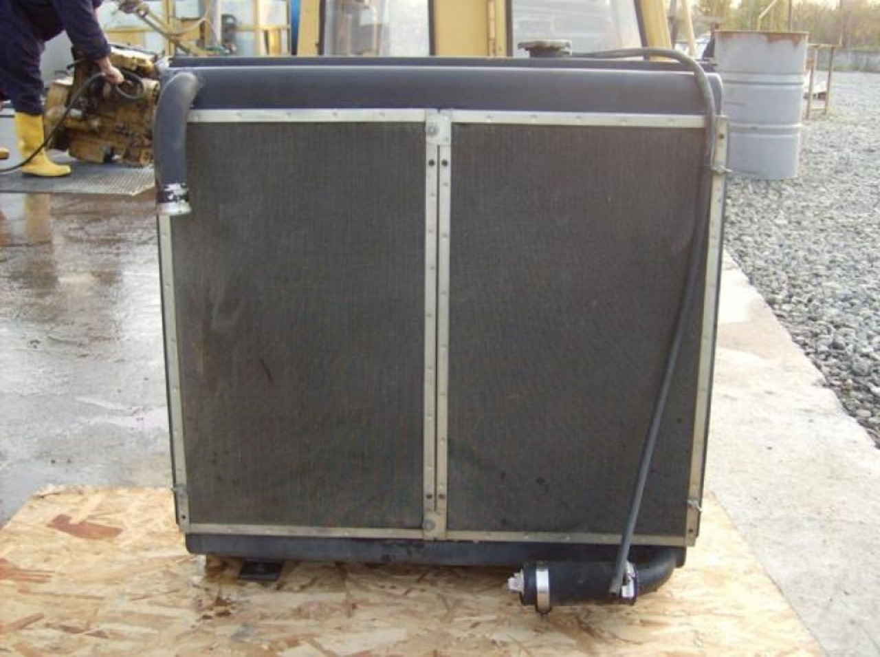 Caterpillar 317 NVA RADIATORE ACQUA - Kylare för Byggmaskiner: bild 2 Caterpillar 317 NVA RADIATORE ACQUA - Kylare för Byggmaskiner: bild 2