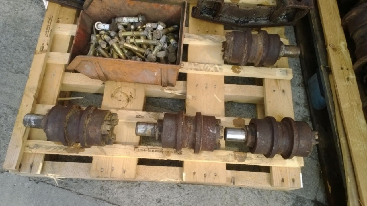 Caterpillar 317B LN RULLI SUPERIORI - Larvband - Rulle för Byggmaskiner: bild 1 Caterpillar 317B LN RULLI SUPERIORI - Larvband - Rulle för Byggmaskiner: bild 1