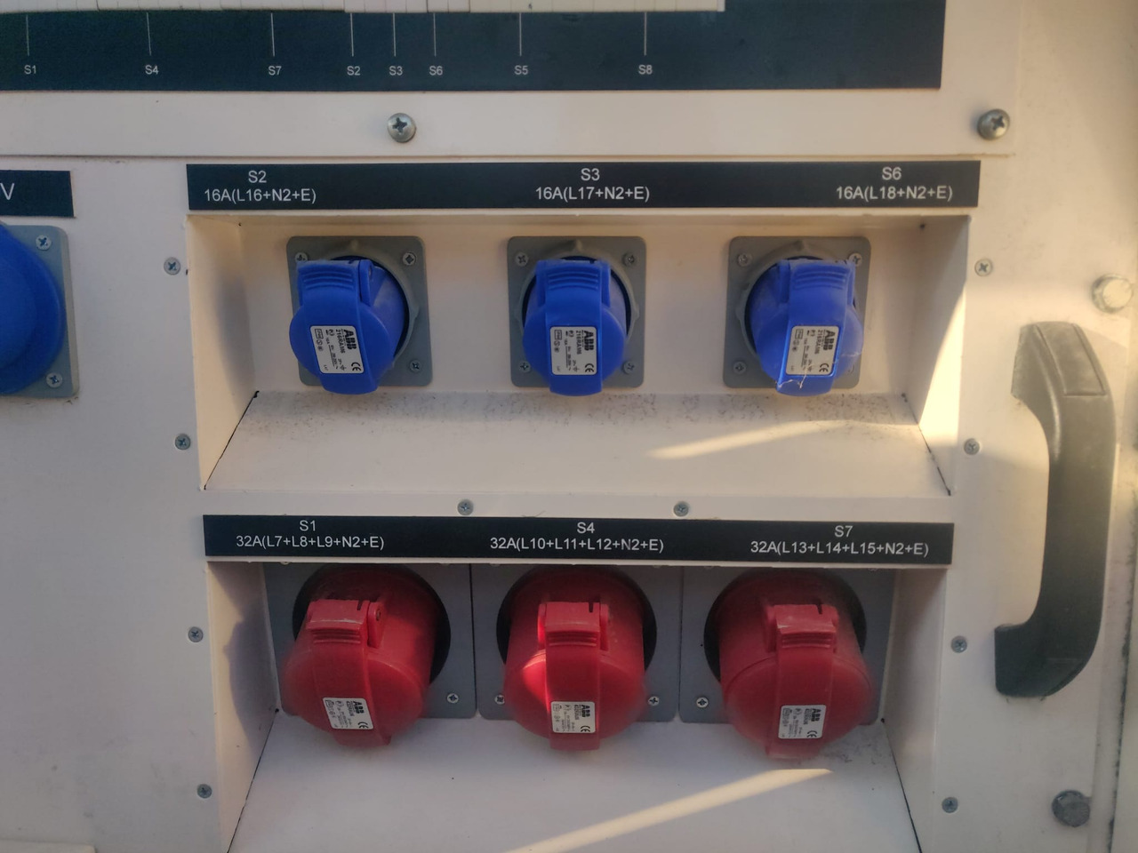 Caterpillar Olympian XQE200 - Elgenerator: bild 2 Caterpillar Olympian XQE200 - Elgenerator: bild 2