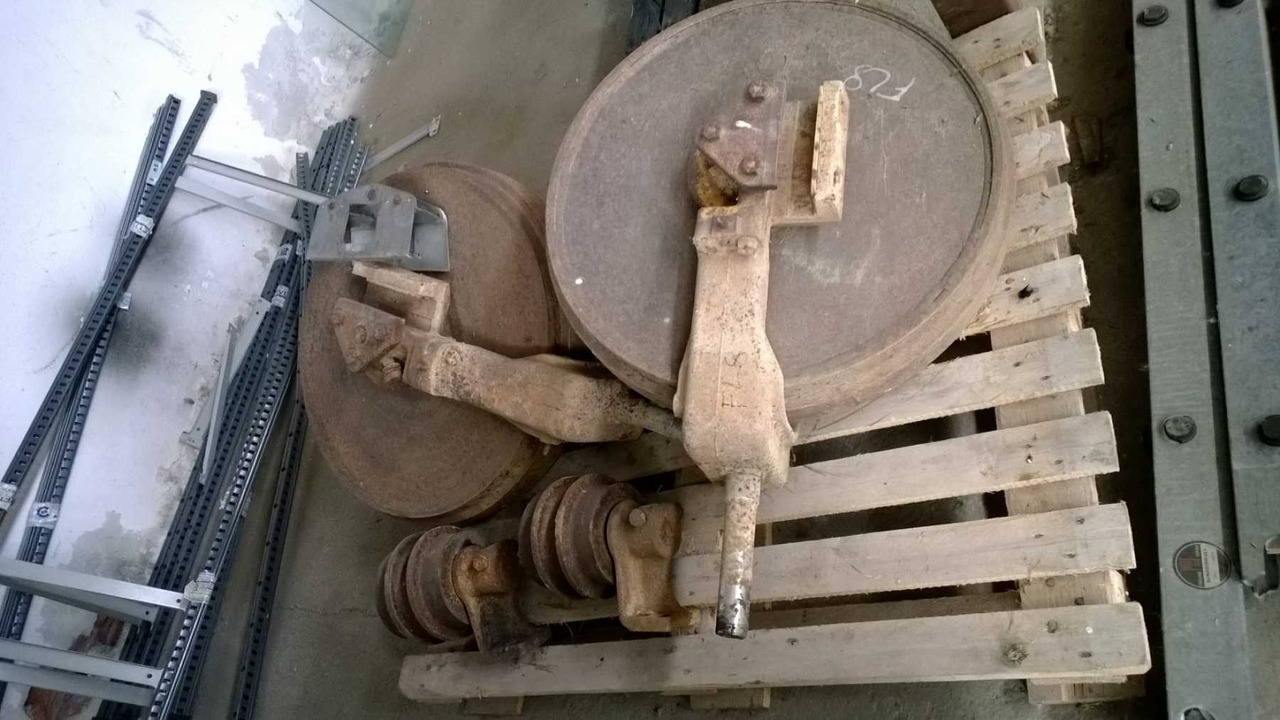 FIAT ALLIS FL8 2 RUOTE FOLLE - Undervagnsdelar för Byggmaskiner: bild 2 FIAT ALLIS FL8 2 RUOTE FOLLE - Undervagnsdelar för Byggmaskiner: bild 2