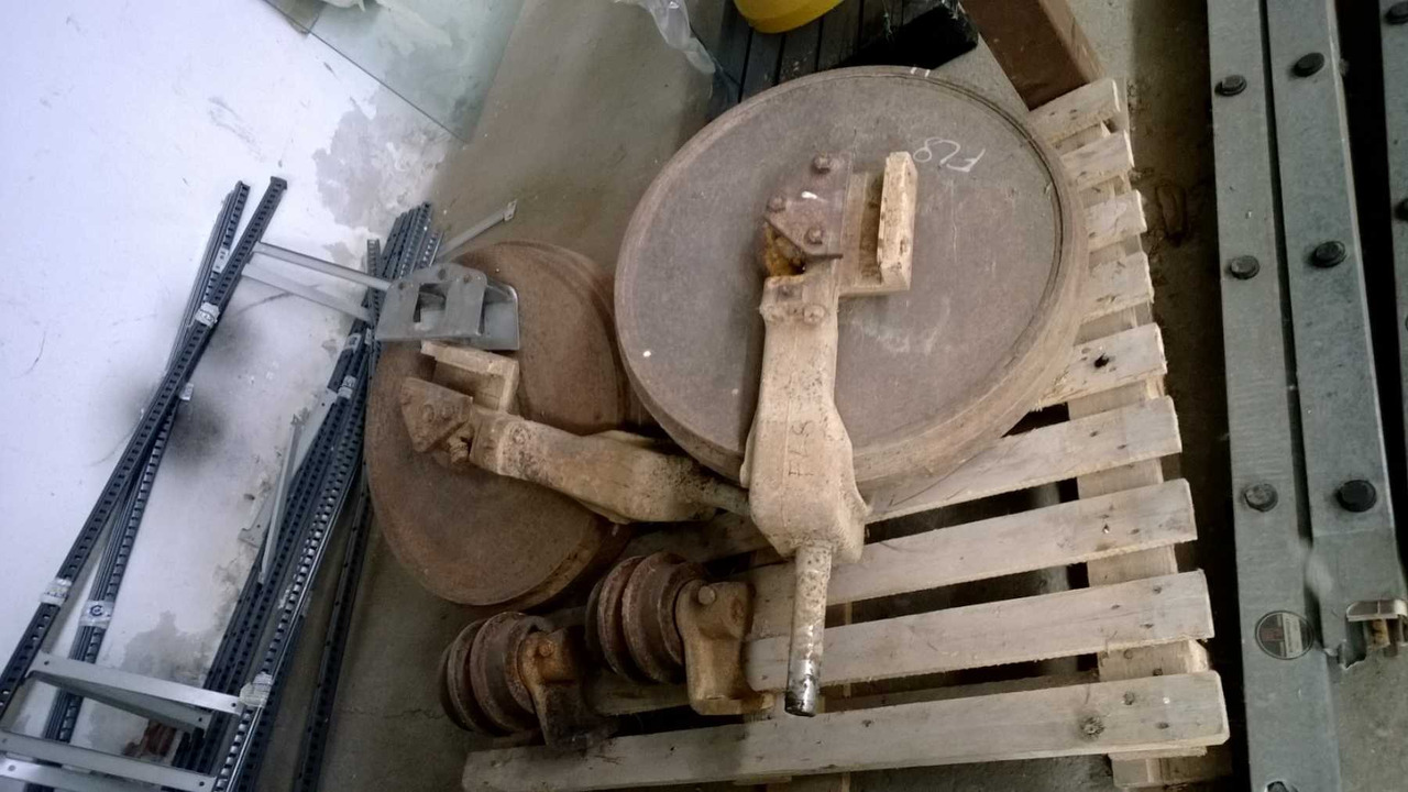 FIAT ALLIS FL8 2 RUOTE FOLLE - Undervagnsdelar för Byggmaskiner: bild 1 FIAT ALLIS FL8 2 RUOTE FOLLE - Undervagnsdelar för Byggmaskiner: bild 1