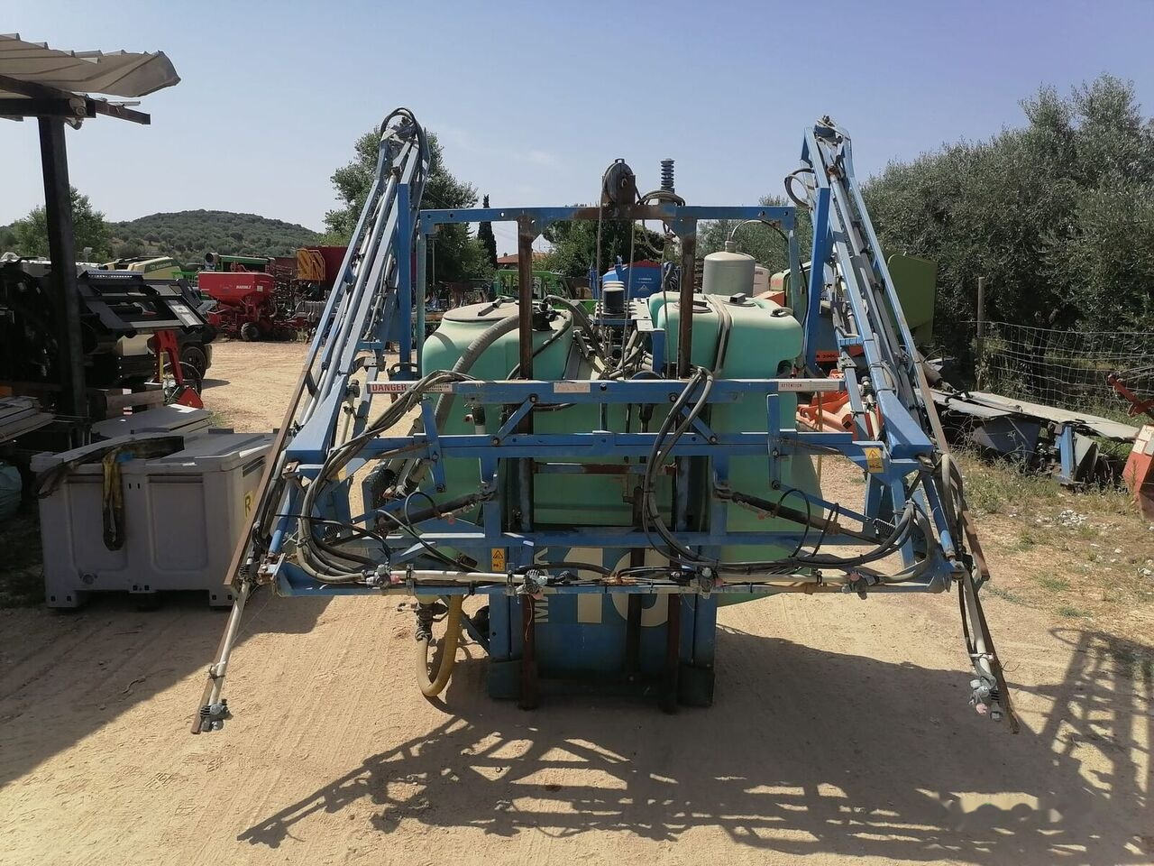 Berthoud MACK10 - Traktorburen spruta: bild 4 Berthoud MACK10 - Traktorburen spruta: bild 4