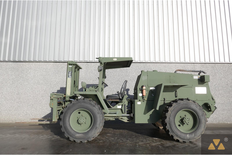 Case M4K Ex-army - Terrängtruck: bild 4 Case M4K Ex-army - Terrängtruck: bild 4