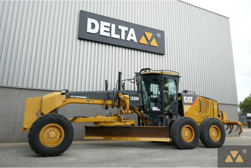 Caterpillar 120M - Väghyvel: bild 4 Caterpillar 120M - Väghyvel: bild 4