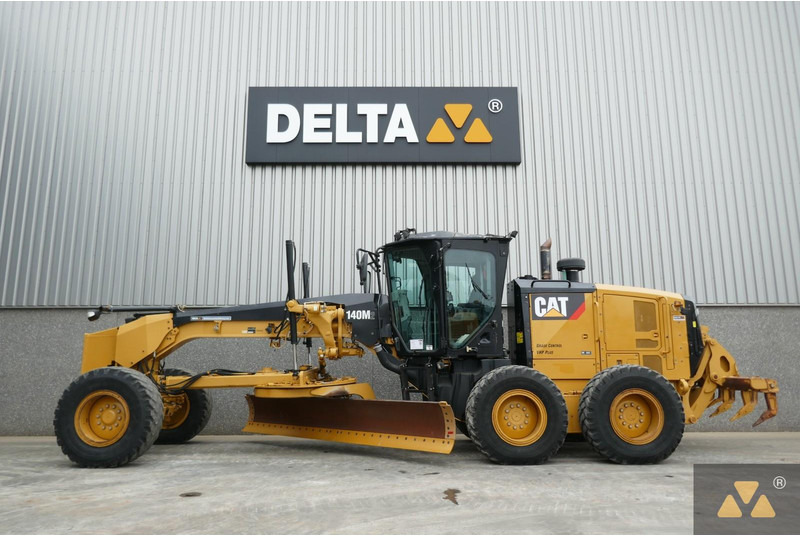 Caterpillar 140M2 - Väghyvel: bild 1 Caterpillar 140M2 - Väghyvel: bild 1