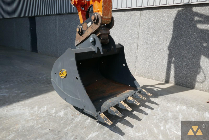 Bandgrävare Hitachi ZX210LC-6: bild 6 Bandgrävare Hitachi ZX210LC-6: bild 6