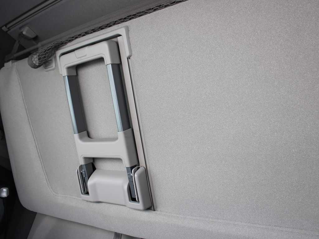 Dragbil Scania R 450, LOWDECK, EURO 6, RETARDER, NAVIGATION: bild 16 Dragbil Scania R 450, LOWDECK, EURO 6, RETARDER, NAVIGATION: bild 16