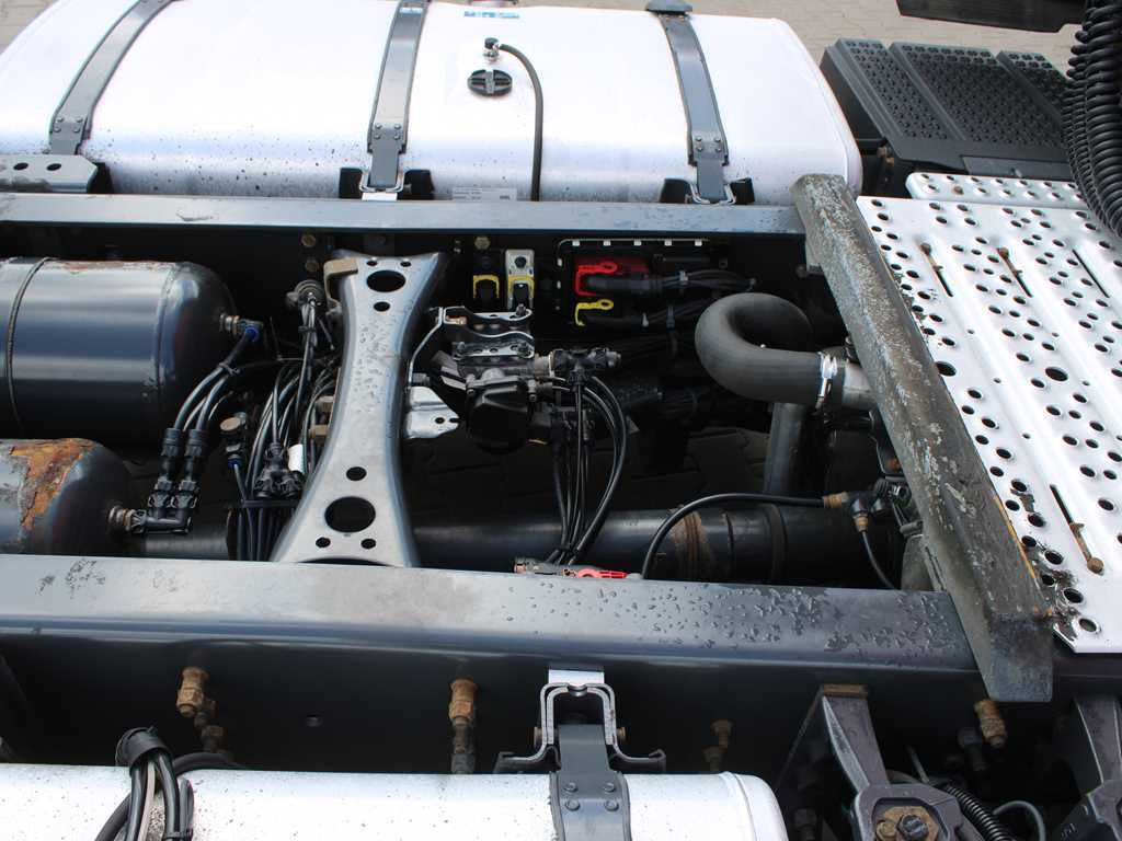 Dragbil Scania R 450, LOWDECK, EURO 6, RETARDER, NAVIGATION: bild 6 Dragbil Scania R 450, LOWDECK, EURO 6, RETARDER, NAVIGATION: bild 6