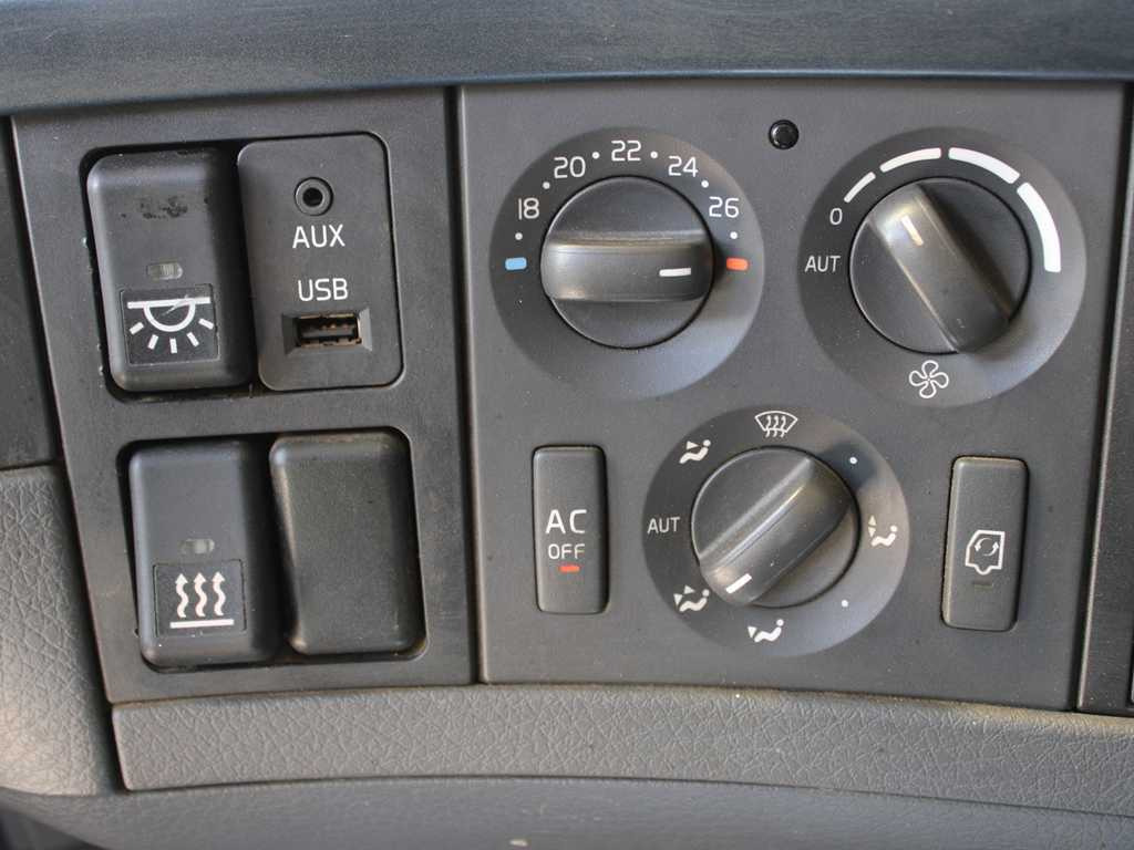 Leasa  Volvo FHL 3C, EURO 5EEV, 6X4, CRANAB TZ12.2 HYDRAULIC ARM Volvo FHL 3C, EURO 5EEV, 6X4, CRANAB TZ12.2 HYDRAULIC ARM: bild 17