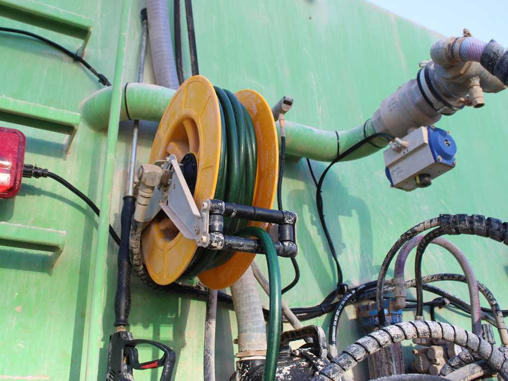 Lastbil MAN TGS 18.480 6X6 + AMAG multimixer MFT3-19AIO + WIRTGEN WS 250: bild 10 Lastbil MAN TGS 18.480 6X6 + AMAG multimixer MFT3-19AIO + WIRTGEN WS 250: bild 10