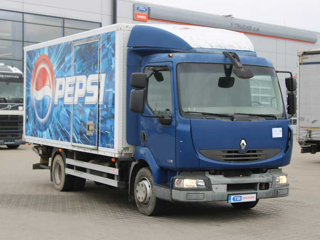 Renault MIDLUM 160.10, EURO 4, HYDRAULIC FRONT, TIRE 80% - Lastbil med skåp: bild 3 Renault MIDLUM 160.10, EURO 4, HYDRAULIC FRONT, TIRE 80% - Lastbil med skåp: bild 3