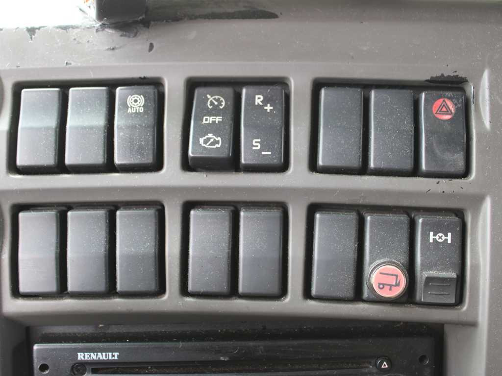 Leasa  Renault MIDLUM 220.12, EURO 5, SLEEPING BODY, HYDRAULIC FRONT Renault MIDLUM 220.12, EURO 5, SLEEPING BODY, HYDRAULIC FRONT: bild 16