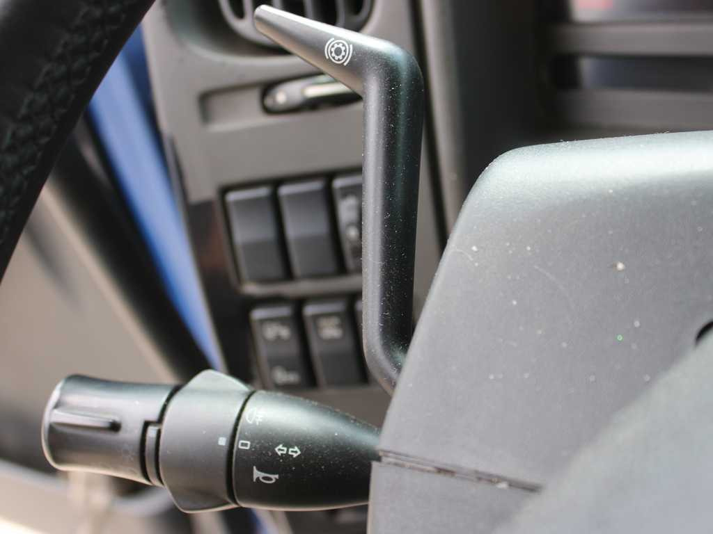 Leasa  Renault MIDLUM 220.12, EURO 5, SLEEPING BODY, HYDRAULIC FRONT Renault MIDLUM 220.12, EURO 5, SLEEPING BODY, HYDRAULIC FRONT: bild 12