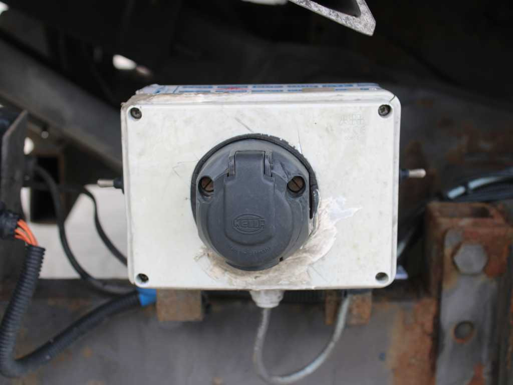 Leasa  Renault MIDLUM 220.12, EURO 5, SLEEPING BODY, HYDRAULIC FRONT Renault MIDLUM 220.12, EURO 5, SLEEPING BODY, HYDRAULIC FRONT: bild 6