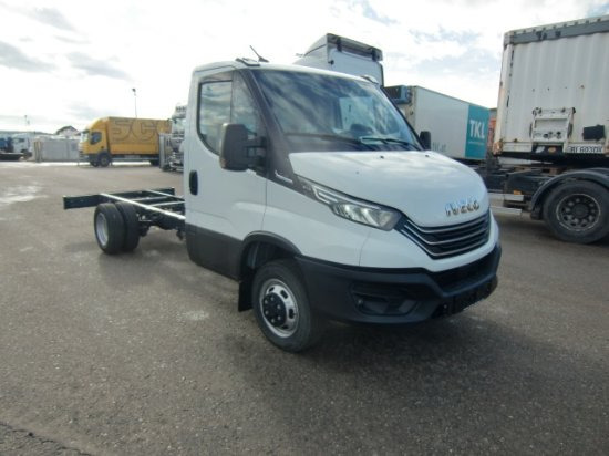 Iveco Daily 40 - 180 Fahrgestell, E6 Automatik 2 Stück verfügbar - Chassi lastbil: bild 3 Iveco Daily 40 - 180 Fahrgestell, E6 Automatik 2 Stück verfügbar - Chassi lastbil: bild 3