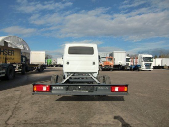 Iveco Daily 40 - 180 Fahrgestell, E6 Automatik 2 Stück verfügbar - Chassi lastbil: bild 5 Iveco Daily 40 - 180 Fahrgestell, E6 Automatik 2 Stück verfügbar - Chassi lastbil: bild 5