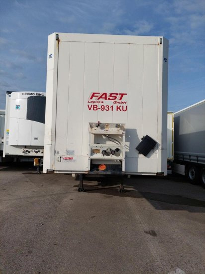 Krone SDK27 Kofferauflieger, Liftachse - Skåp semitrailer: bild 2 Krone SDK27 Kofferauflieger, Liftachse - Skåp semitrailer: bild 2