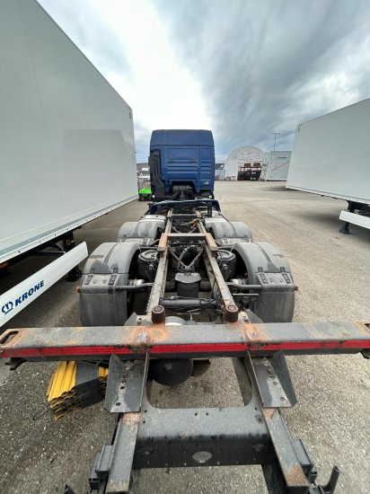 MAN TGX 26.440 XLX 6x2 Liftachse,  Euro 6, Retarder, Motorschaden engine damage! - Containerbil/ Växelflak lastbil: bild 4 MAN TGX 26.440 XLX 6x2 Liftachse,  Euro 6, Retarder, Motorschaden engine damage! - Containerbil/ Växelflak lastbil: bild 4