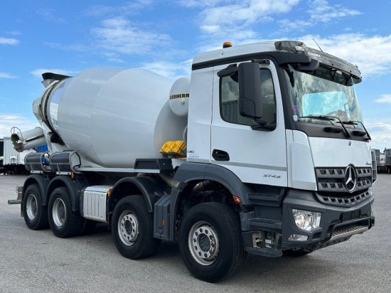 Mercedes-Benz Arocs 3743, 8x4 Betonmischer, Euro 6, 9m³ Liebherr Mischer - Betongbil: bild 2 Mercedes-Benz Arocs 3743, 8x4 Betonmischer, Euro 6, 9m³ Liebherr Mischer - Betongbil: bild 2