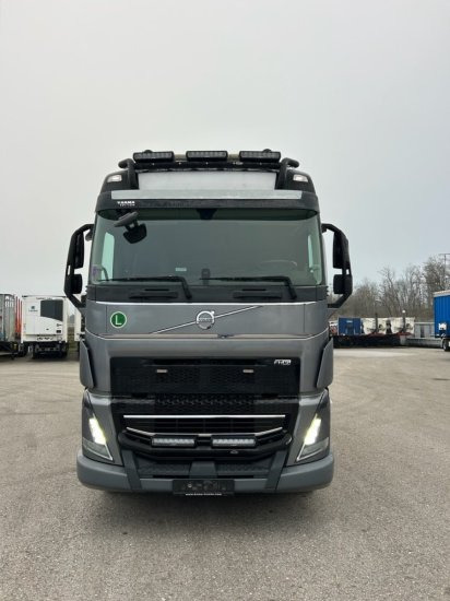Volvo FH 16 650 6x4 Langholzzug + Doll M2K-9L Nachläufer mit Palfinger Epsilon S260C96, I-Shift, Retarder, - Timmerbil, Kranbil: bild 2 Volvo FH 16 650 6x4 Langholzzug + Doll M2K-9L Nachläufer mit Palfinger Epsilon S260C96, I-Shift, Retarder, - Timmerbil, Kranbil: bild 2