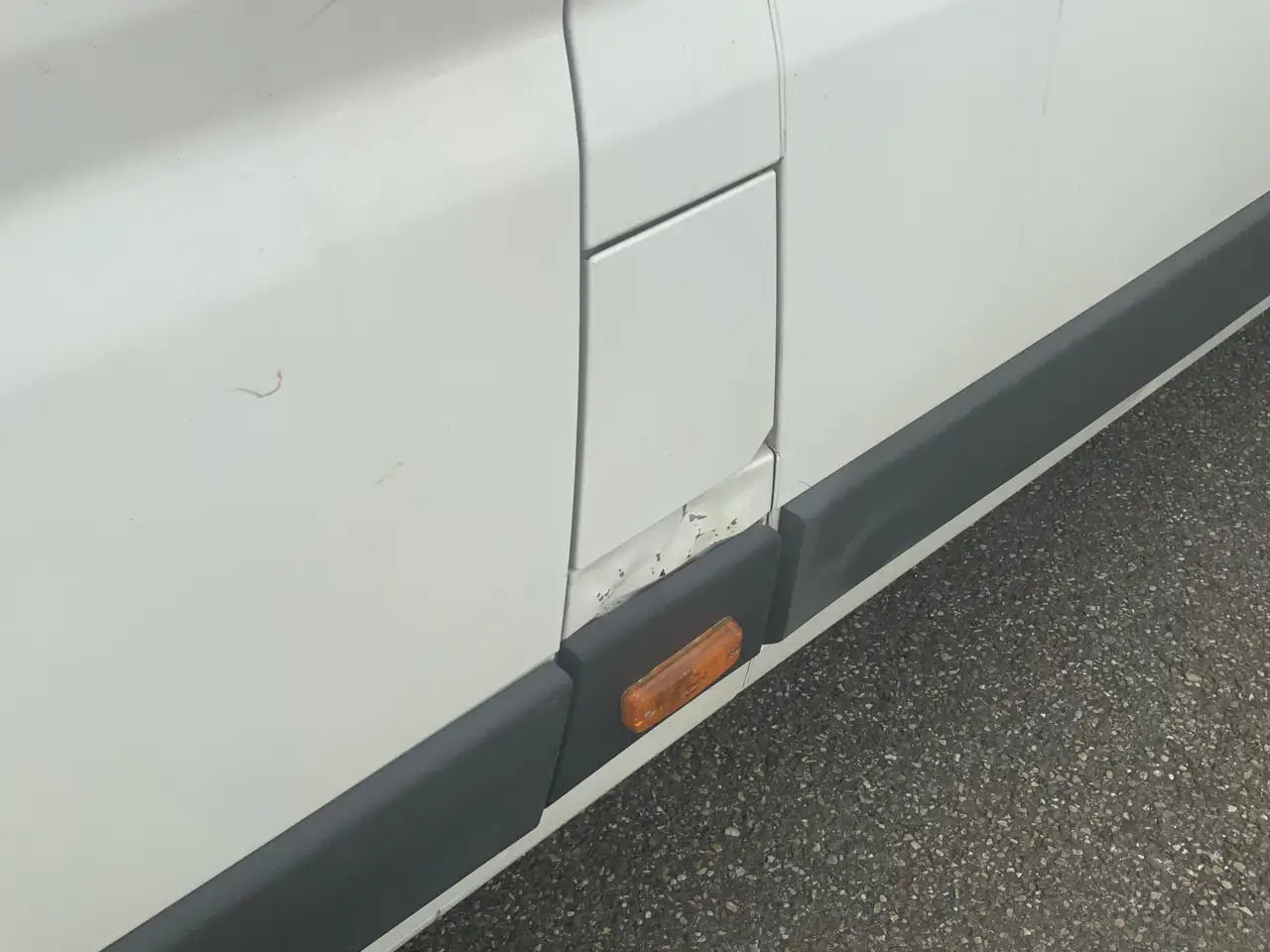 Citroen Jumper 35 2.2 HDI L4H3 Maxi (motor lampje brand !!) Airco - Skåpbil: bild 2 Citroen Jumper 35 2.2 HDI L4H3 Maxi (motor lampje brand !!) Airco - Skåpbil: bild 2