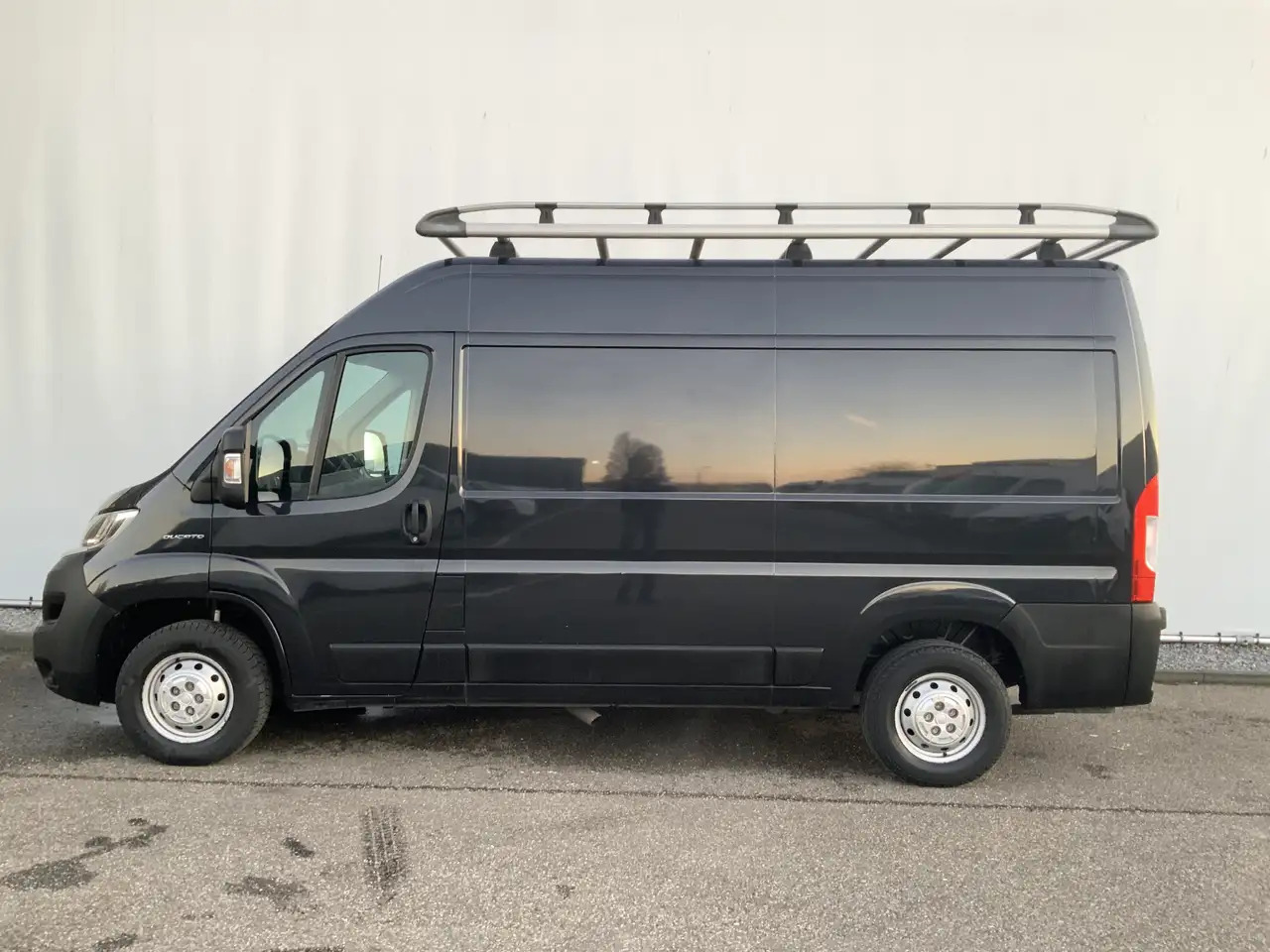 Fiat Ducato 30 2.3 MultiJet L2H2 Airco Cruise Navi 3 Zits Trek - Skåpbil: bild 3 Fiat Ducato 30 2.3 MultiJet L2H2 Airco Cruise Navi 3 Zits Trek - Skåpbil: bild 3