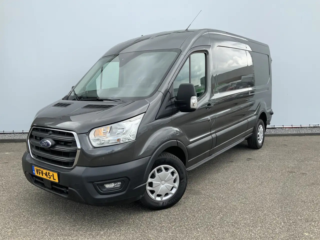 Ford Transit 350 2.0 TDCI L3H2 Trend Koelauto & Vries Automaat - Kylbil: bild 1 Ford Transit 350 2.0 TDCI L3H2 Trend Koelauto & Vries Automaat - Kylbil: bild 1