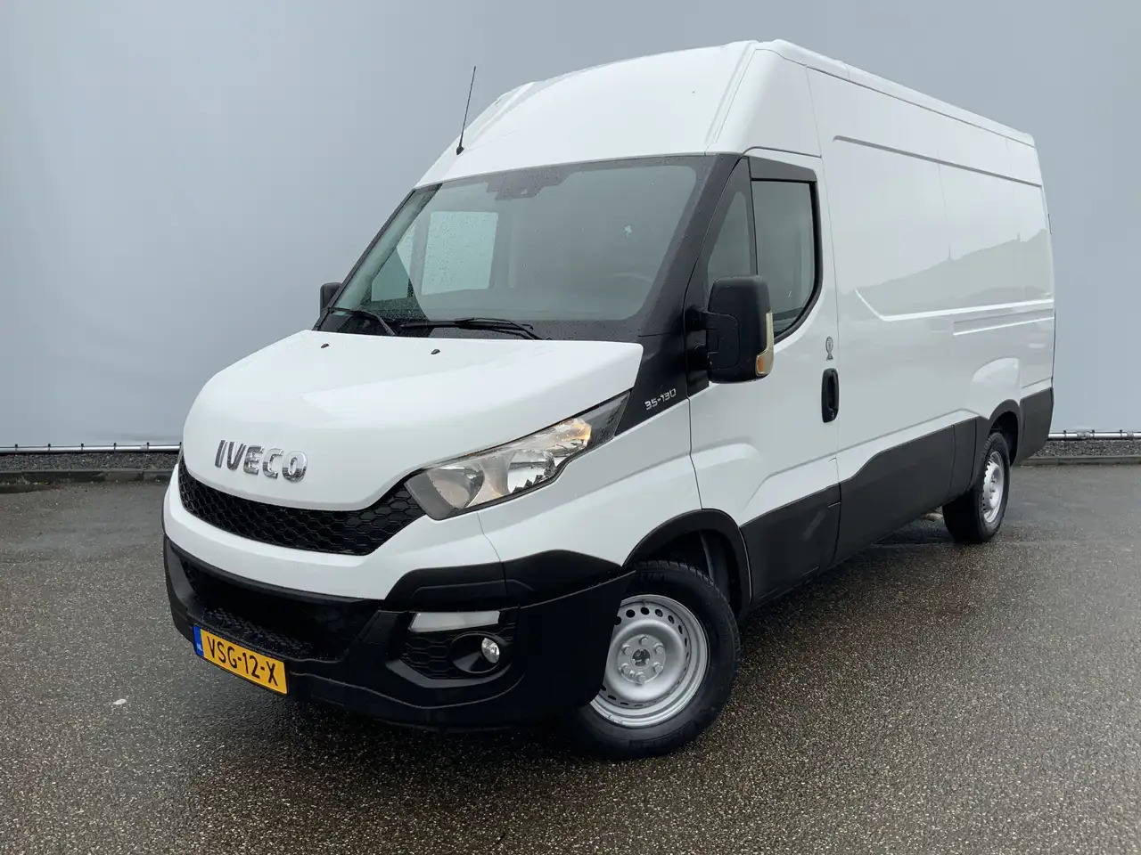Iveco Daily 35S13V 2.3 352 H2 L3 Airco 3 Zits Opstap Euro 5 - Skåpbil: bild 1 Iveco Daily 35S13V 2.3 352 H2 L3 Airco 3 Zits Opstap Euro 5 - Skåpbil: bild 1