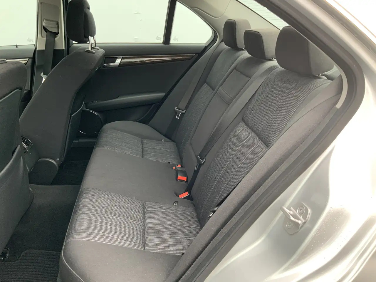 Mercedes-Benz C 200 K Elegance UNIEK ! Airco Compressor Alu Velg Euro - Sedan: bild 5 Mercedes-Benz C 200 K Elegance UNIEK ! Airco Compressor Alu Velg Euro - Sedan: bild 5