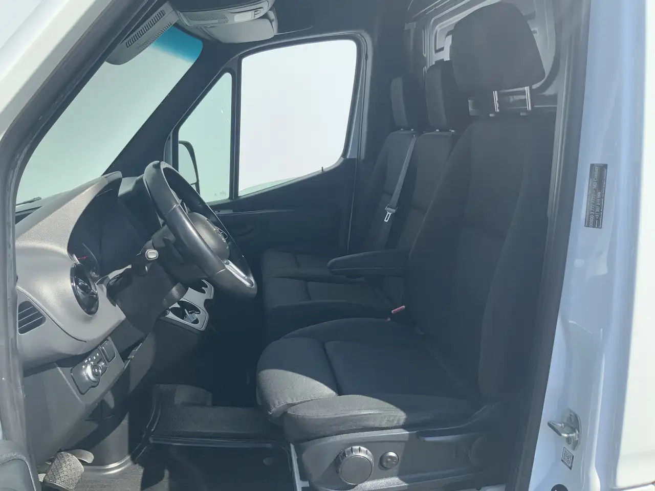 Mercedes-Benz Sprinter 316 2.2 CDI L2H2 DC Automaat Cruise Airco 3 Zits W - Skåpbil: bild 4 Mercedes-Benz Sprinter 316 2.2 CDI L2H2 DC Automaat Cruise Airco 3 Zits W - Skåpbil: bild 4