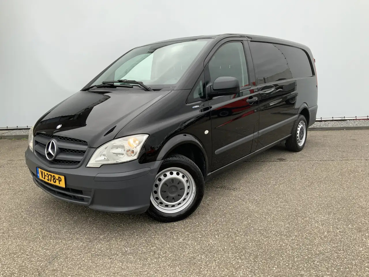 Mercedes-Benz Vito 110 CDI 320 Lang Airco Cruise Trekhaak 2000 kg Eur - Skåpbil: bild 1 Mercedes-Benz Vito 110 CDI 320 Lang Airco Cruise Trekhaak 2000 kg Eur - Skåpbil: bild 1