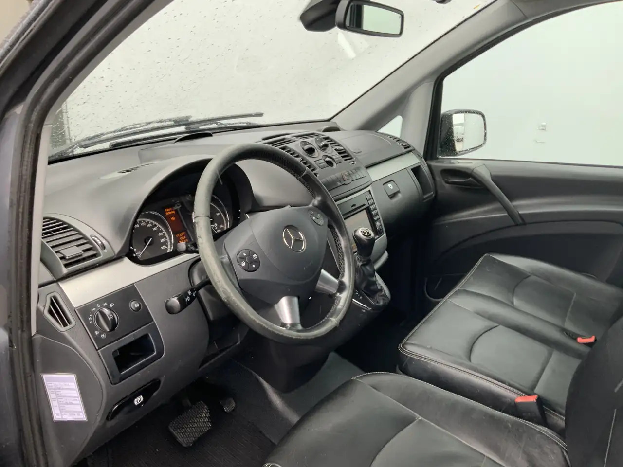 Mercedes-Benz Vito 116 CDI 320 Lang Automaat , Leer , Led , navi Comf - Skåpbil: bild 5 Mercedes-Benz Vito 116 CDI 320 Lang Automaat , Leer , Led , navi Comf - Skåpbil: bild 5