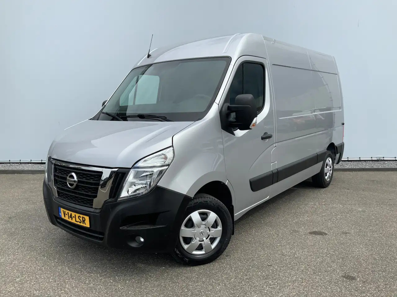Nissan Interstar 2.3 dCi L2H2 Acenta Airco Cruise 3 Zits Camera Nav - Skåpbil: bild 1 Nissan Interstar 2.3 dCi L2H2 Acenta Airco Cruise 3 Zits Camera Nav - Skåpbil: bild 1