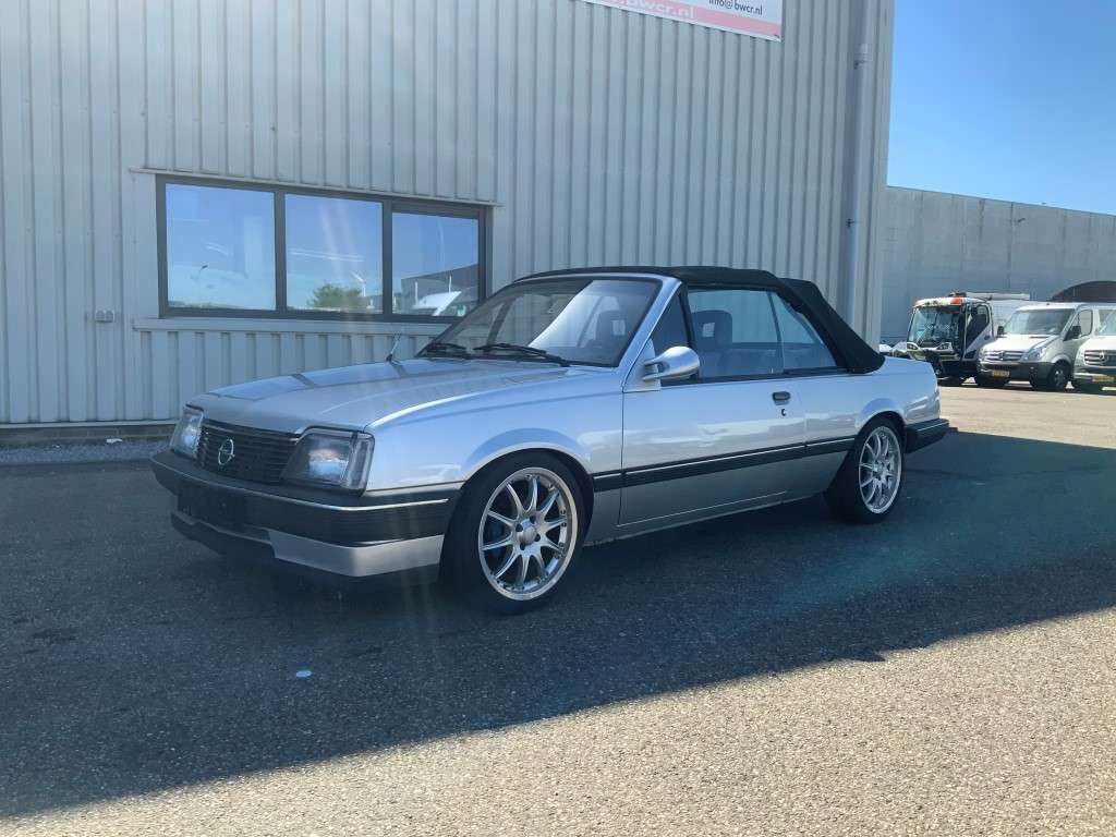 Opel Ascona 1.6 S Automaat Cabriolet Marge geen btw - Cabriolet: bild 1 Opel Ascona 1.6 S Automaat Cabriolet Marge geen btw - Cabriolet: bild 1