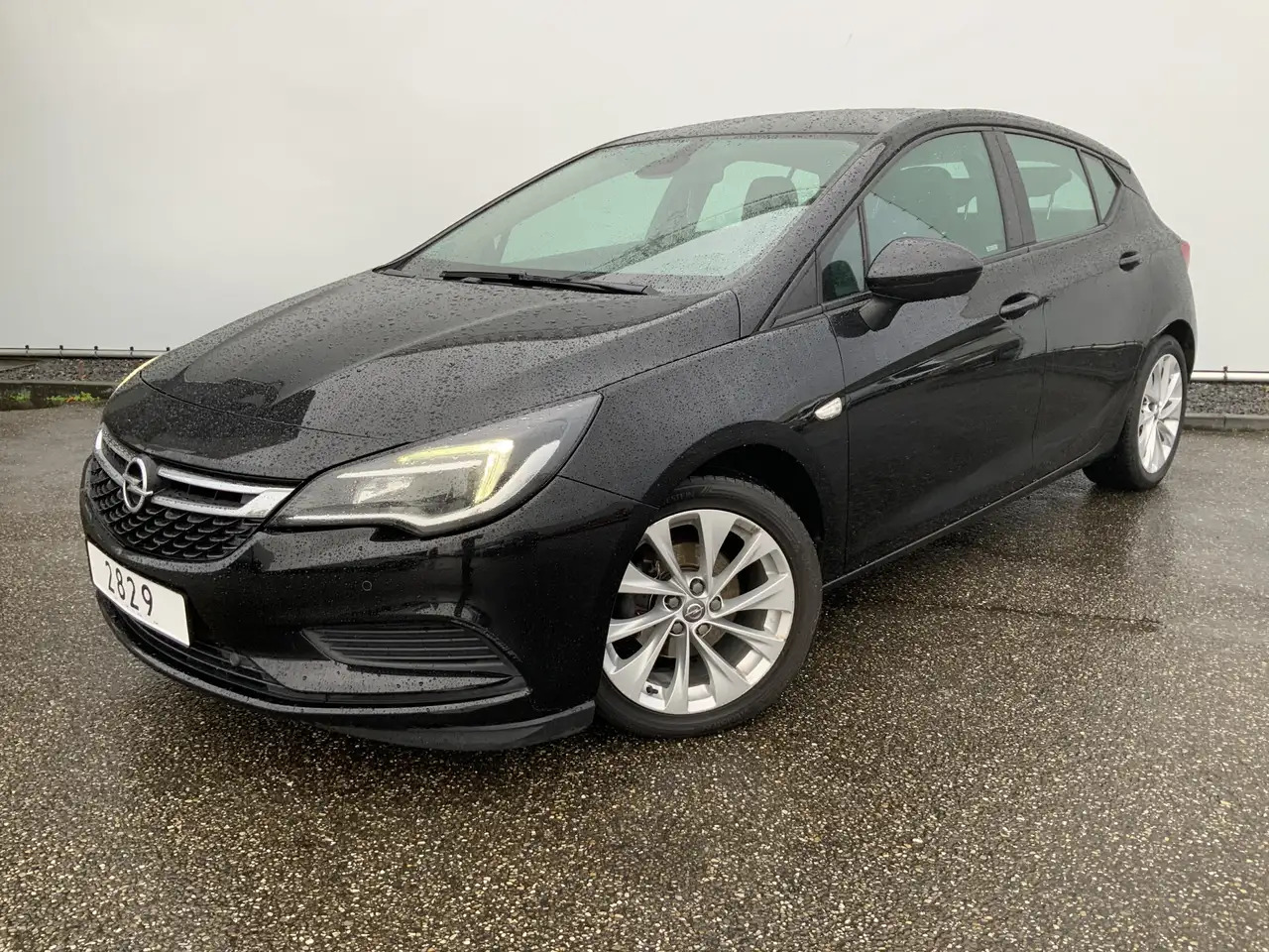 Opel Astra 1.6 BiTurbo Business Executive Airco Cruise Navi A - Hatchback/ Halvkombi: bild 1 Opel Astra 1.6 BiTurbo Business Executive Airco Cruise Navi A - Hatchback/ Halvkombi: bild 1