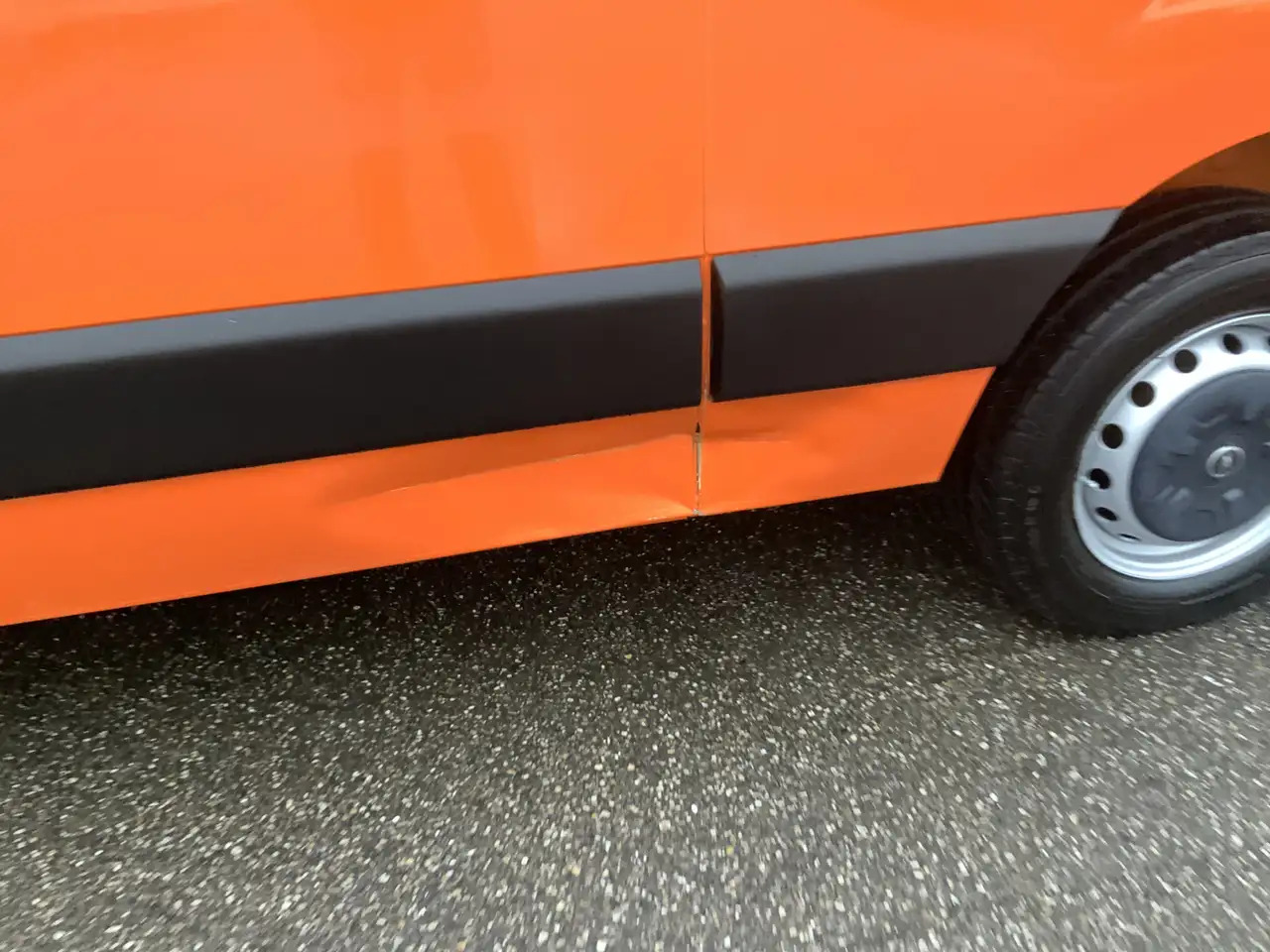 Opel Movano 2.3 CDTI BiTurbo L2H3 Start/Stop Airco 3 Zits Trek - Skåpbil: bild 4 Opel Movano 2.3 CDTI BiTurbo L2H3 Start/Stop Airco 3 Zits Trek - Skåpbil: bild 4