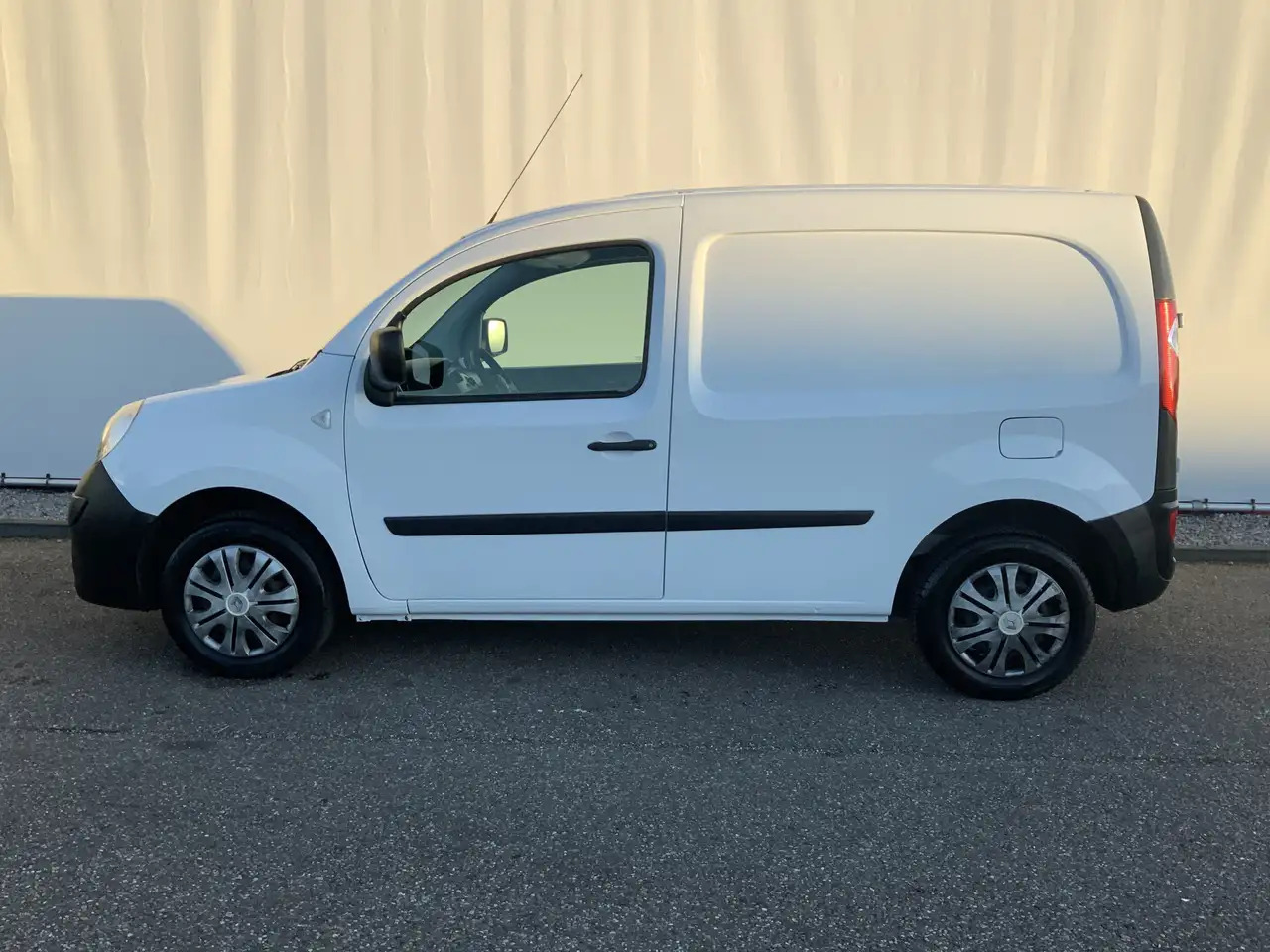 Renault Kangoo Express 1.5 dCi 70 Express Comfort Airco Trekhaak - Små skåpbil: bild 3 Renault Kangoo Express 1.5 dCi 70 Express Comfort Airco Trekhaak - Små skåpbil: bild 3