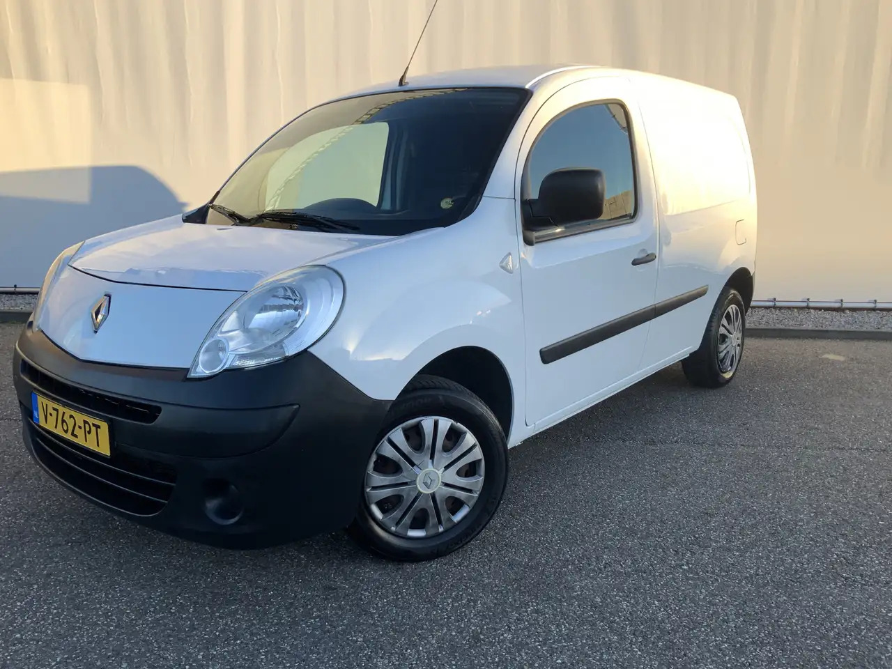 Renault Kangoo Express 1.5 dCi 70 Express Comfort Airco Trekhaak - Små skåpbil: bild 1 Renault Kangoo Express 1.5 dCi 70 Express Comfort Airco Trekhaak - Små skåpbil: bild 1
