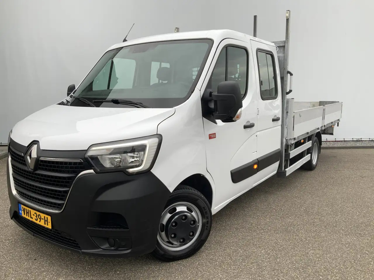 Renault Master T35 2.3 dCi 165 L4 Dub Cab PickUp Navi 6 Zits Trek - Transportbil med flak: bild 1 Renault Master T35 2.3 dCi 165 L4 Dub Cab PickUp Navi 6 Zits Trek - Transportbil med flak: bild 1