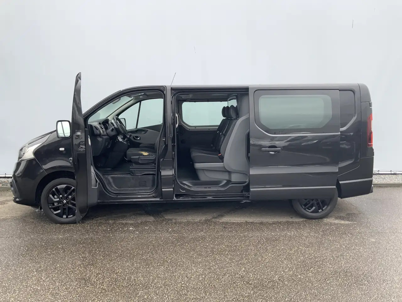 Renault Trafic 1.6 dCi T29 L2H1 Dub Cab 5 Zits Airco Cruise Navi - Dubbelhytt transportbil: bild 4 Renault Trafic 1.6 dCi T29 L2H1 Dub Cab 5 Zits Airco Cruise Navi - Dubbelhytt transportbil: bild 4