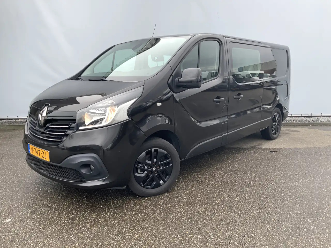 Renault Trafic 1.6 dCi T29 L2H1 Dub Cab 5 Zits Airco Cruise Navi - Dubbelhytt transportbil: bild 1 Renault Trafic 1.6 dCi T29 L2H1 Dub Cab 5 Zits Airco Cruise Navi - Dubbelhytt transportbil: bild 1