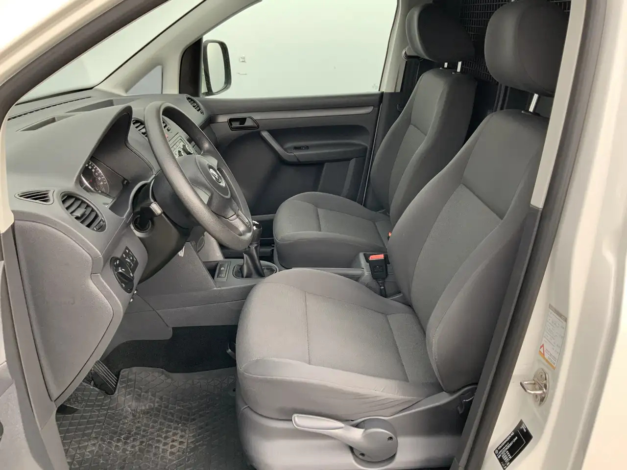 Volkswagen Caddy BENZINE !!! 1.2 TSI Airco Side Bar Alu Velg Trekha - Små skåpbil: bild 3 Volkswagen Caddy BENZINE !!! 1.2 TSI Airco Side Bar Alu Velg Trekha - Små skåpbil: bild 3