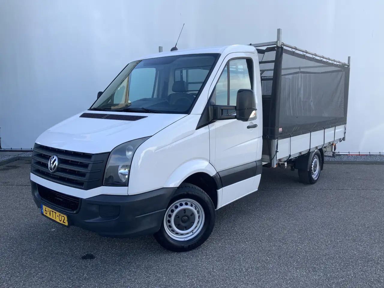 Volkswagen Crafter 50 2.0 TDI L2H1Pick Up Airco Cruise Trekhaak 3500 - Transportbil med flak: bild 1 Volkswagen Crafter 50 2.0 TDI L2H1Pick Up Airco Cruise Trekhaak 3500 - Transportbil med flak: bild 1