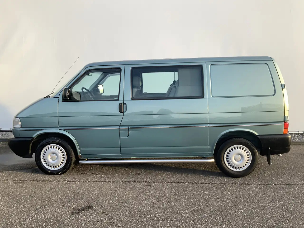Volkswagen MARGE ! 2.5 TDI 292 Dub Cab 5 Zits Airco Cruise Tr - Dubbelhytt transportbil: bild 3 Volkswagen MARGE ! 2.5 TDI 292 Dub Cab 5 Zits Airco Cruise Tr - Dubbelhytt transportbil: bild 3